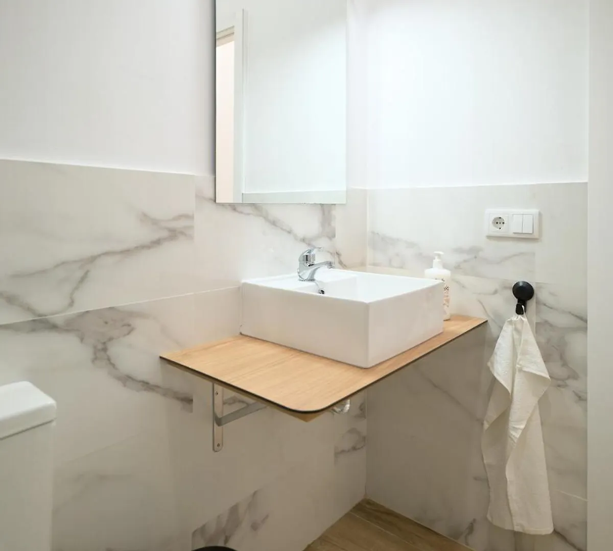 Hasta Para 6 Viajeros, Luz Natural Cocina Equipada Algeciras