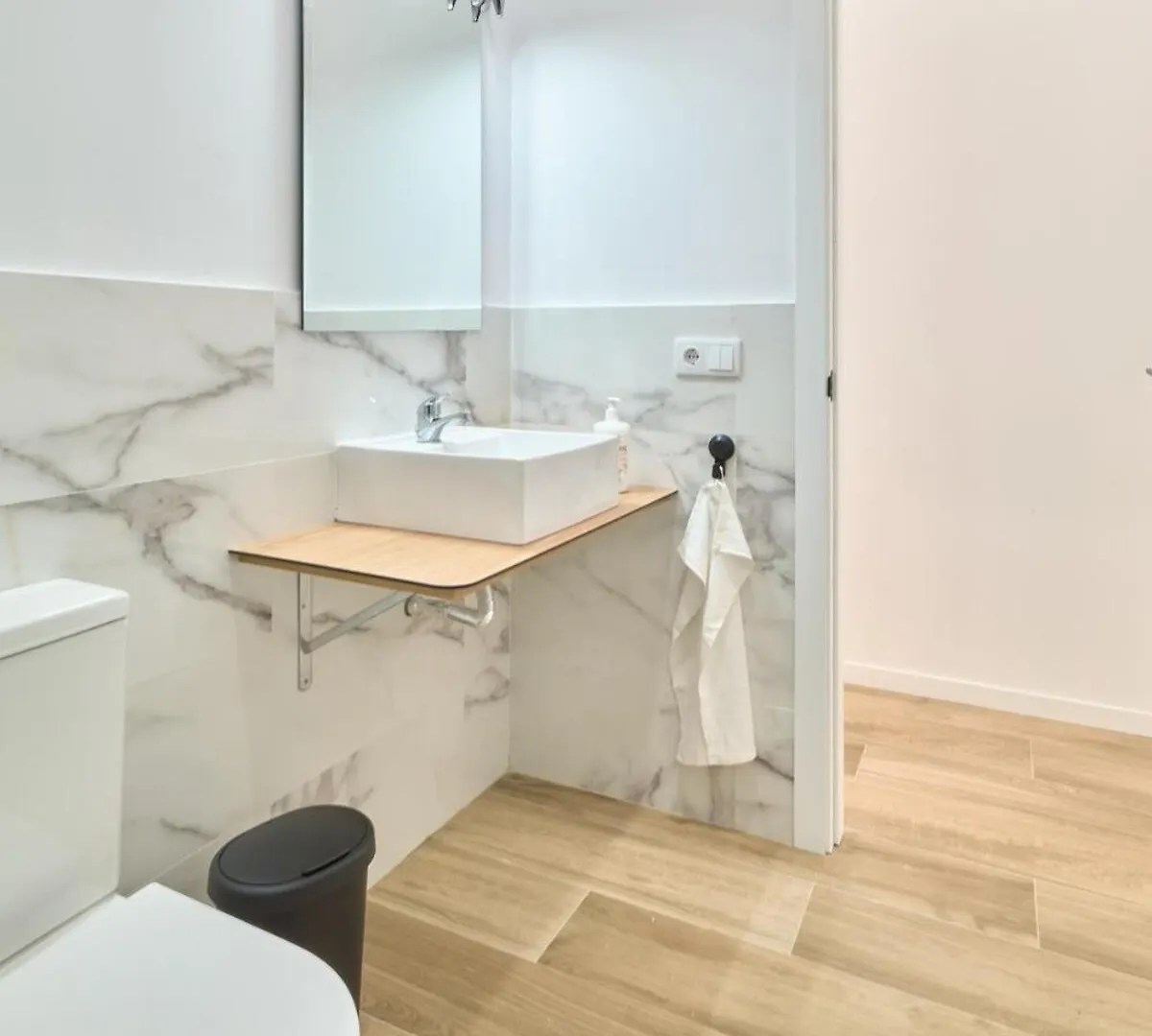 Hasta Para 6 Viajeros, Luz Natural Cocina Equipada Algeciras Apartamento