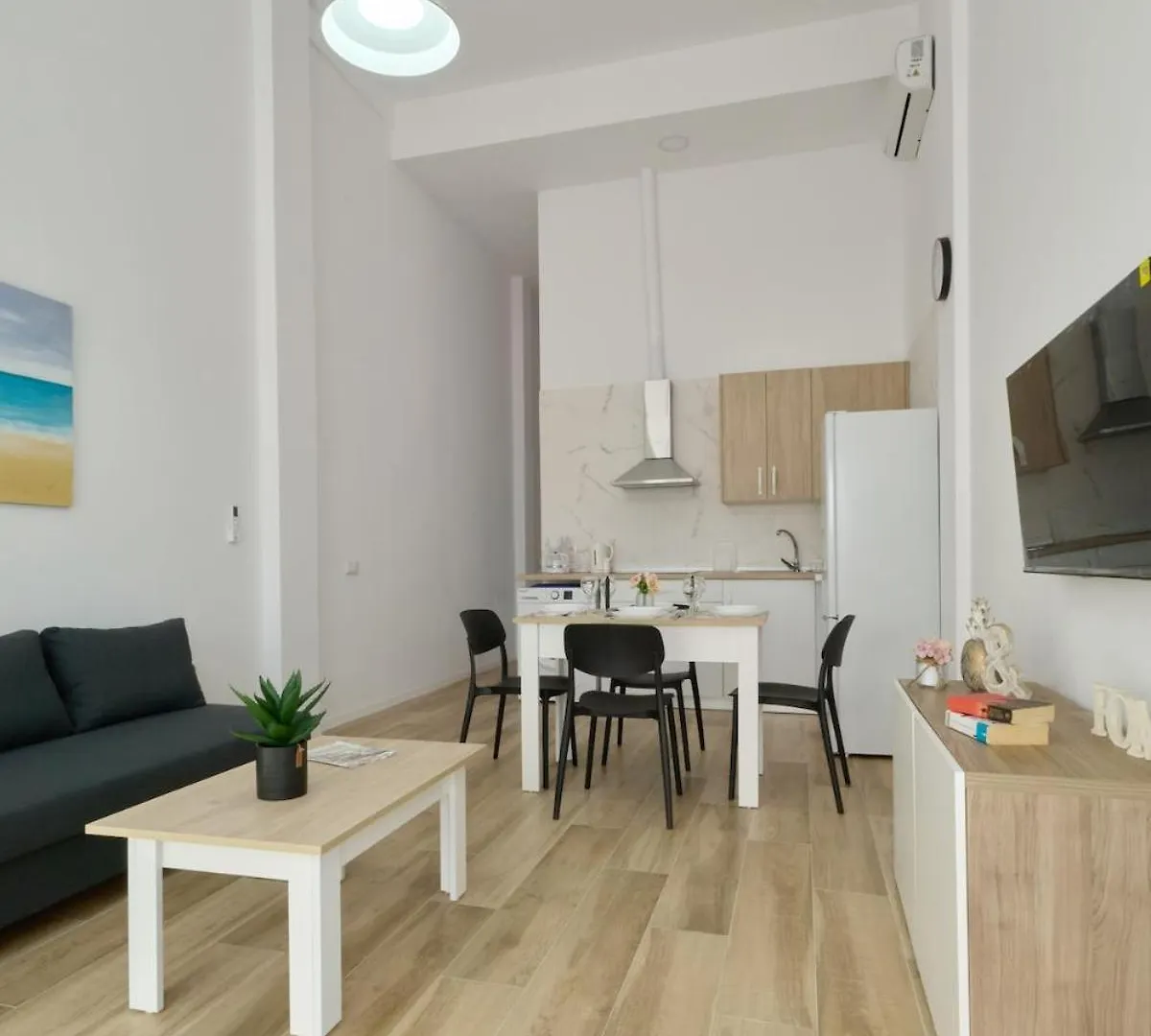 Hasta Para 6 Viajeros, Luz Natural Cocina Equipada Algeciras 0*,